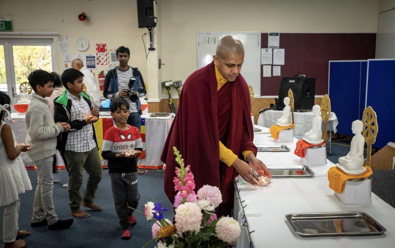 Atavisi Buddha Puja 5