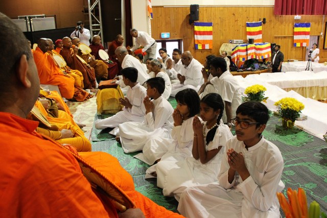 2017 Kathina Puja 16 640x427